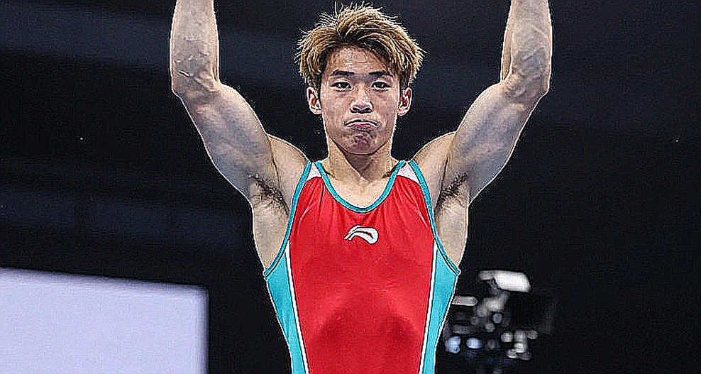32:32.40: सिंध का पहला स्वर्ण और उसके नीचे बना मंच